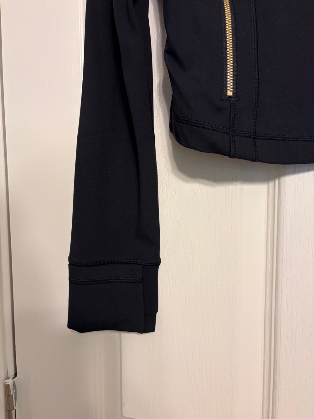 NWT lululemon athletica cropped define  Jacket with Gold Zippers size 12 - Picture 4 of 7